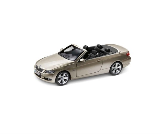 Машинка BMW 3-ей серии F93 - В масштабе 1:18
